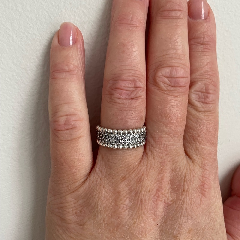 Pandora ring
